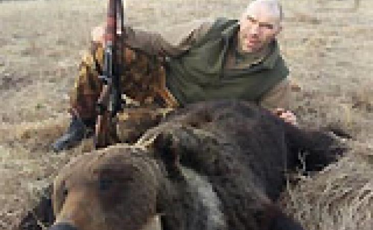 Николай Валуев прокомментировал скандальные фотографии с убитым медведем