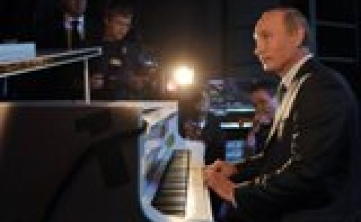 asfera.tv. Путин ради студентов снова сел за рояль