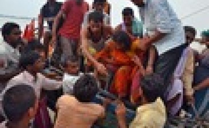 Паром с туристами затонул в Индии, 21 человек погиб