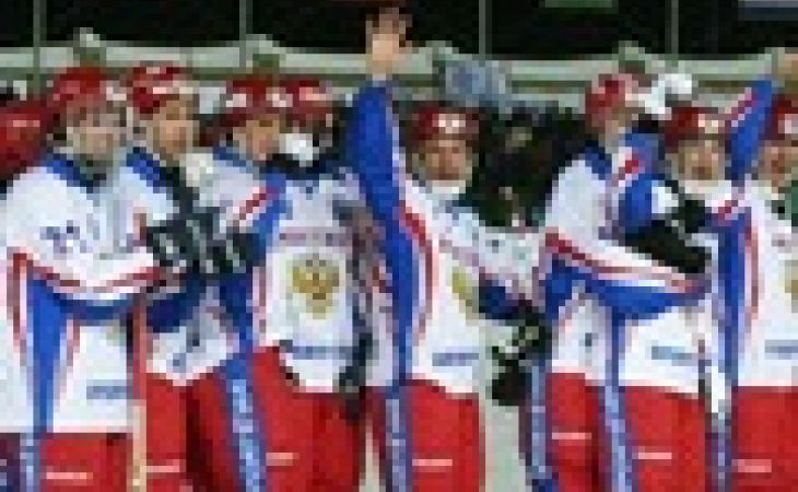 Сборная России по хоккею с мячом пока лидирует на чемпионате мира