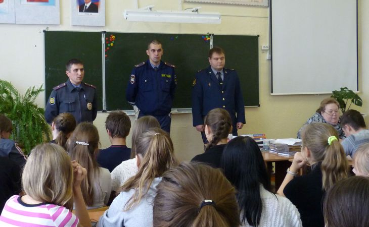 Полицейские Алтая проведут профилактические беседы с учениками после ЧП в московской школе
