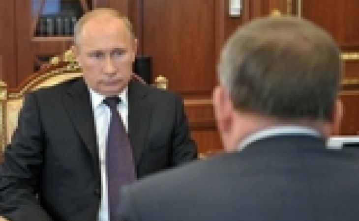 Алтайский губернатор Карлин ждет поддержки Путина, игнорируя его поручения