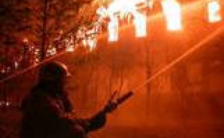 Многоэтажный дом горел в Бийске – мужчина погиб, еще два человека госпитализированы