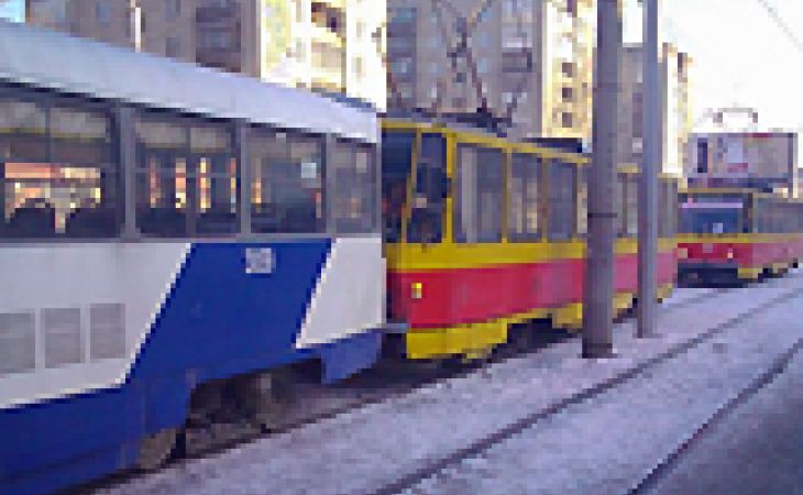 Движение трамваев затруднено в Барнауле из-за аварии на переезде
