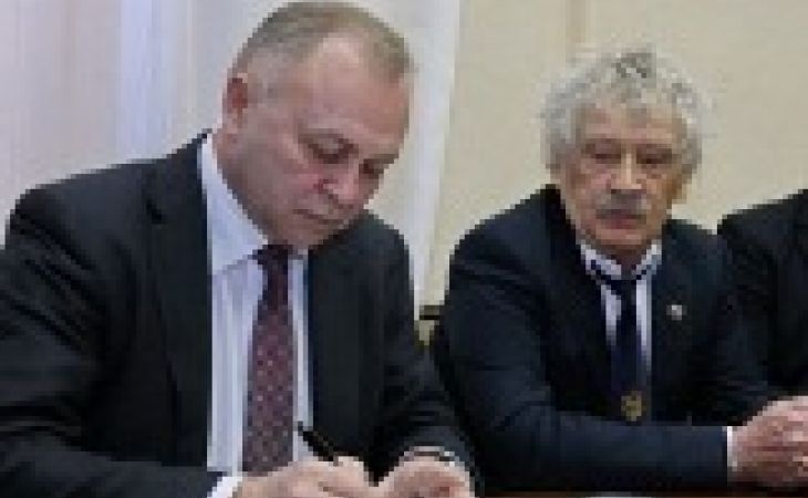 Исполняющий обязанности мэра Новосибирска Владимир Знатков не уйдет в предвыборный отпуск