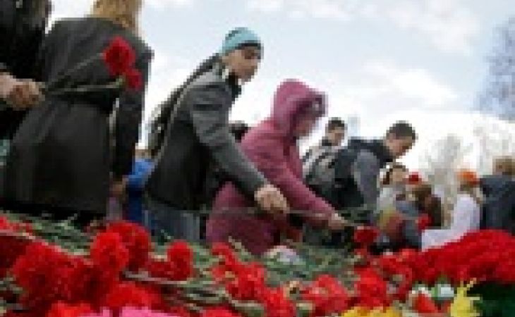 Власти Барнаула возложат цветы к Мемориалу Славы 23 февраля