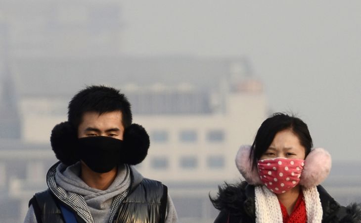 Китай будет разгонять смог над Пекином при помощи специального самолета