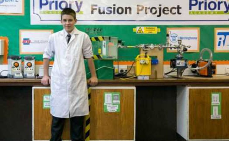 Школьник из Великобритании создал на уроке ядерный реактор