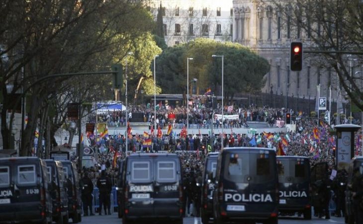Марш протеста в Мадриде завершился столкновениями – пострадали более 85 человек