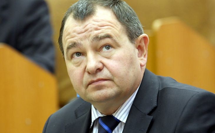 Секретарь ЕР на Алтае Борис Трофимов прикрывает "сомнительных" дорожников?