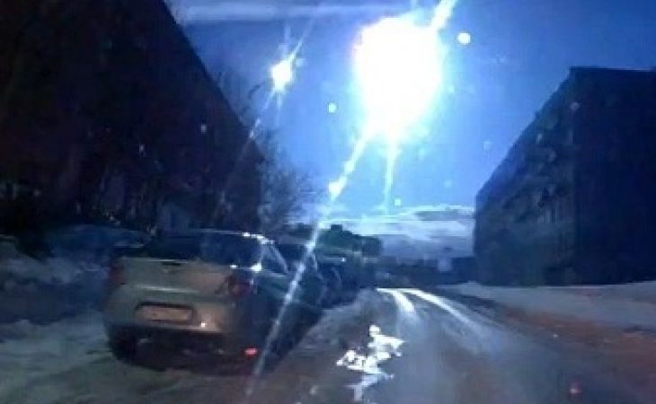 Жители Мурманска наблюдали падение огромного метеорита