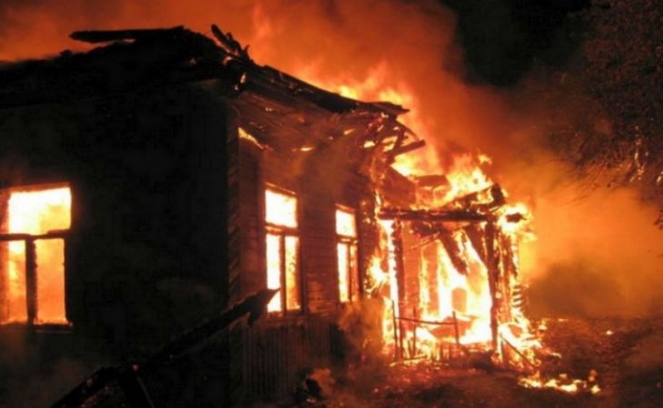Трое  мужчин погибли при пожаре в Барнауле
