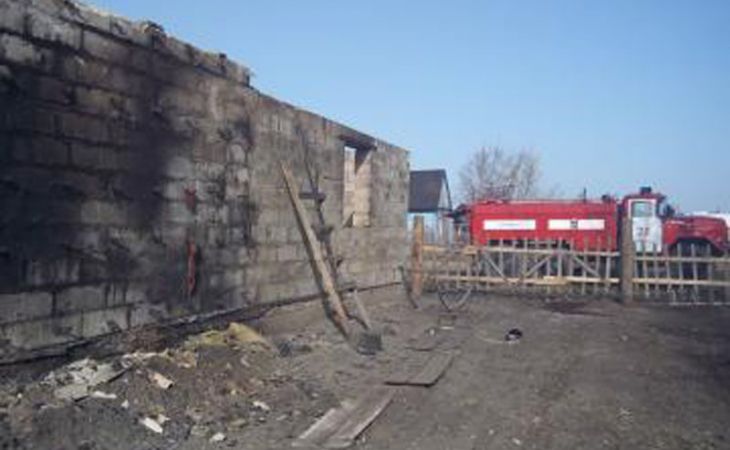 Число жертв пожара в частном реабилитационном центре на Алтае возросло до семи человек