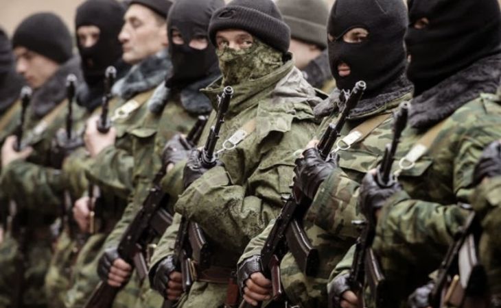 Вооруженные столкновения в Луганске: сторонники федерализации заняли здание военкомата
