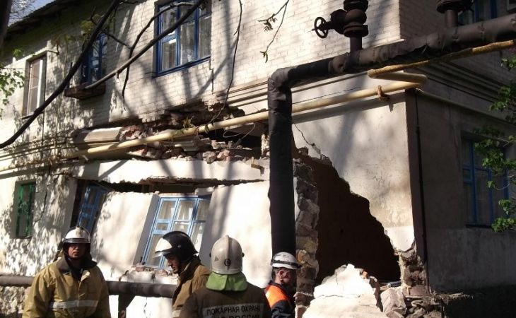 Аварийный жилой дом обрушился в Ростовской области