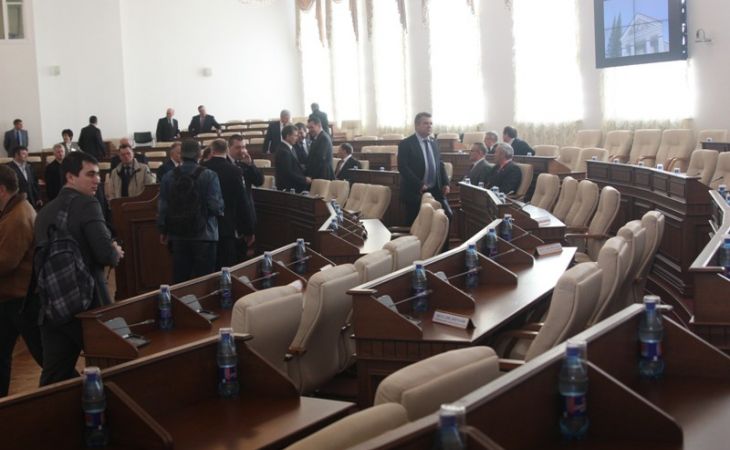 Алтайские парламентарии ввели досрочное голосование на выборах губернатора
