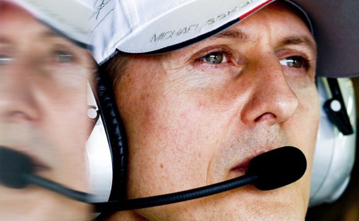 Медики опровергли слухи о смерти гонщика Михаэля Шумахера