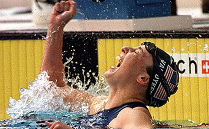 Олимпийская чемпионка пловчиха Ван Дайкен разбилась в аварии, медики борются за ее жизнь