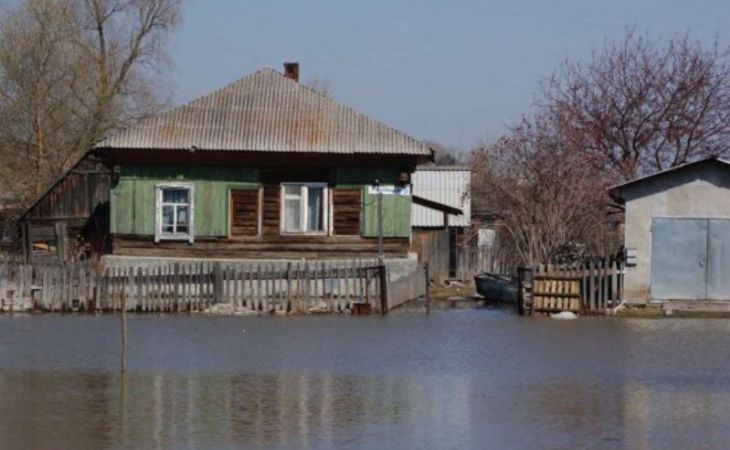 Более 50 жилых домов остаются подтопленными на Алтае