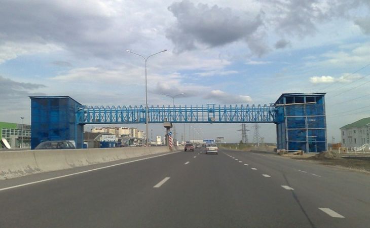 Два человека пострадали в результате обрушения пешеходного моста в Красноярске