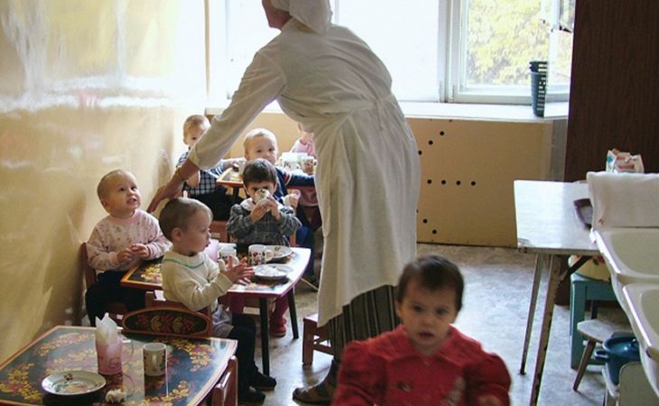 Суд приговорил избивавшую детей медсестру из Дома ребенка в Хабаровске к 6 годам колонии