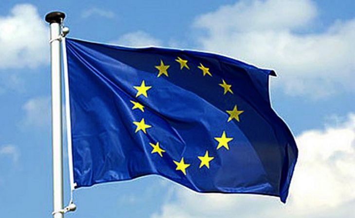 Евросоюз ввел санкции против Сбербанка, ВТБ, ВЭБ, Газпромбанка и Россельхозбанка
