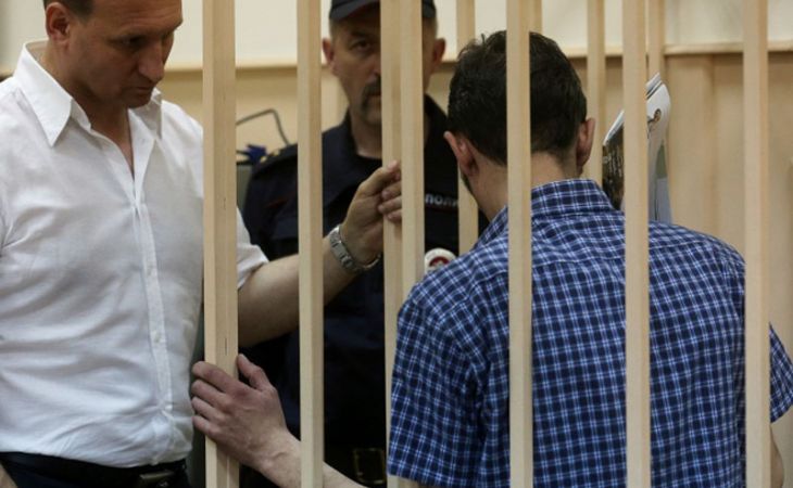 Суд оставил под стражей одного из обвиняемых в аварии в московском метро