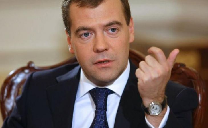 Медведев учредил федеральный университет в Крыму