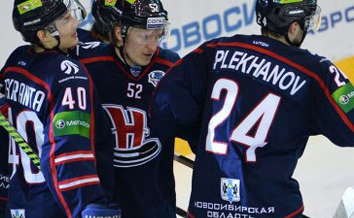 Хоккейный клуб "Сибирь" не собирается сниматься с чемпионата КХЛ