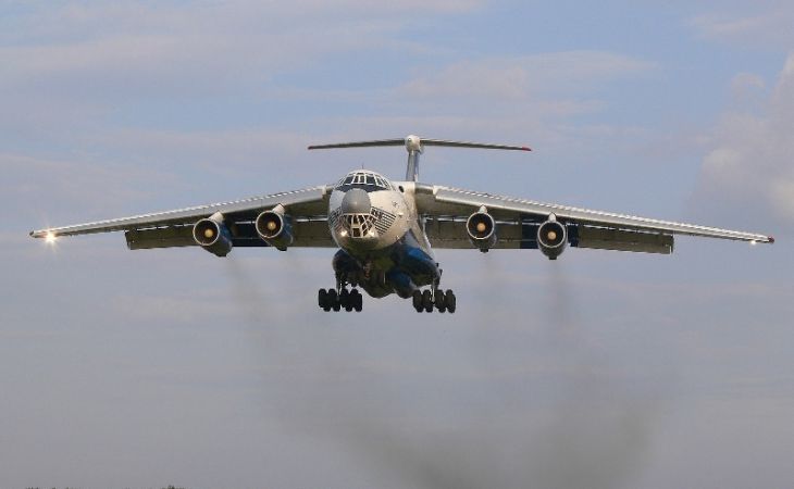 Самолет Минобороны экстренно сел в Новосибирске