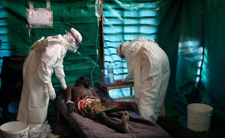 Президент Либерии заявила, что вирус Эбола может стать настоящей катастрофой