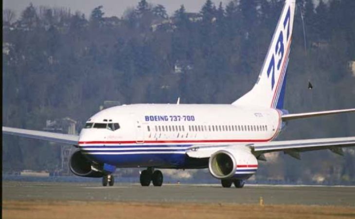 Два самолета вылетели из запасного аэродрома Новокузнецка в Барнаул