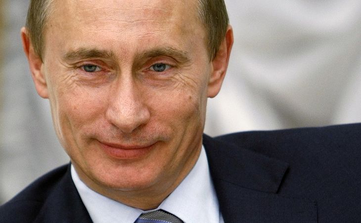 Владимир Путин стал первым в рейтинге моральных авторитетов среди известных людей в России