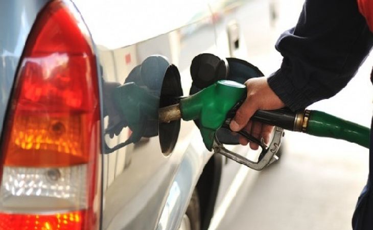 Водители Барнаула паникуют из-за роста цен на бензин