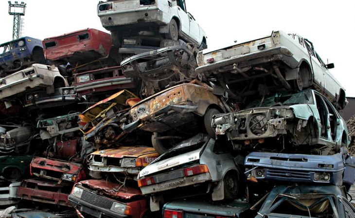"АвтоВАЗ" остановил продажи Lada по программе утилизации