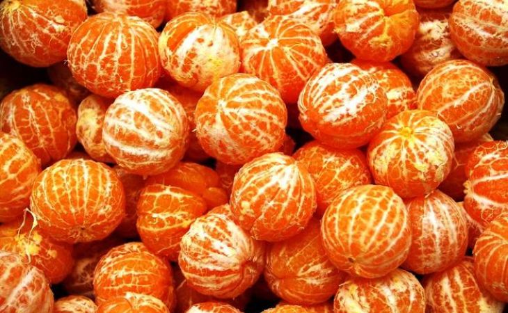 Барнаульцы жалуются на отравление мандаринами из магазинов местной сети "Мария-Ра"