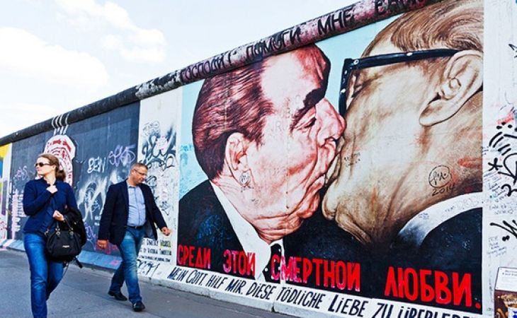 Четверть века назад пала Берлинская стена