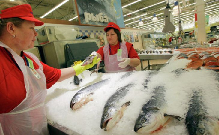 Наценки на рыбу проверят в российских торговых сетях