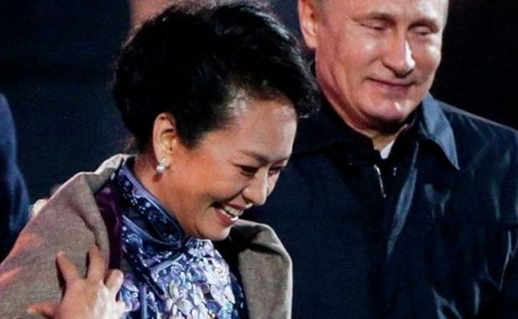 Дмитрий Песков о галантности Путина в Китае: "Прохладно всем одинаково"