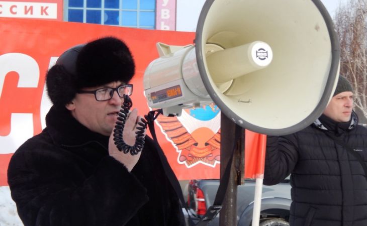 Барнаульские коммунисты потребовали отставки правительства в ходе пикета