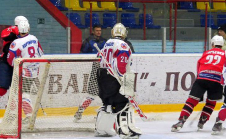 Хоккеисты "Алтая" на выезде обыграли новочебоксарский "Сокол"