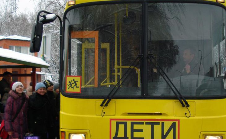 Автолюбителей Барнаула призывают уступать дорогу колоннам автобусов с детьми