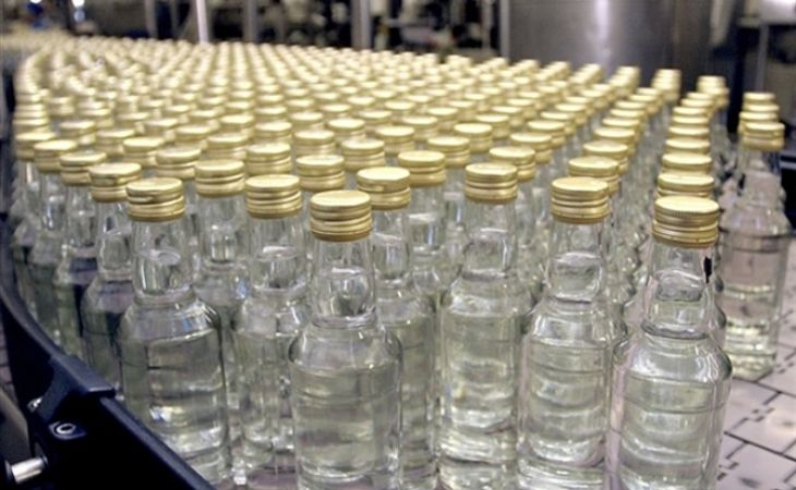 Производство водки в России в 2014 году сократилось на рекордные 25 процентов
