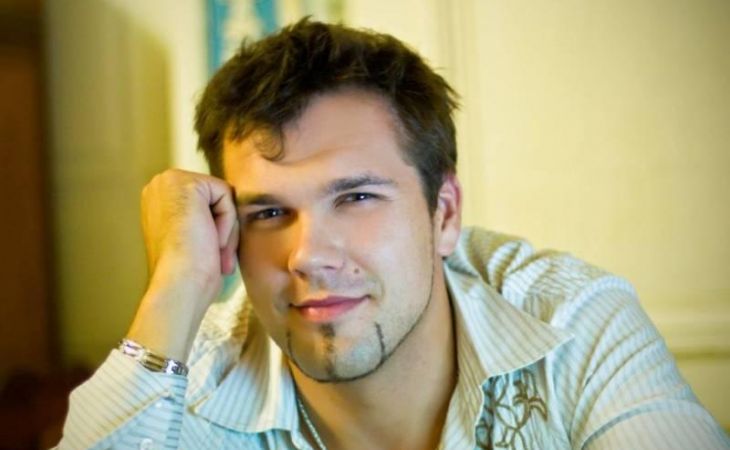 Барнаульский певец Александр Балыков поборется за приз в шоу "Главная сцена"