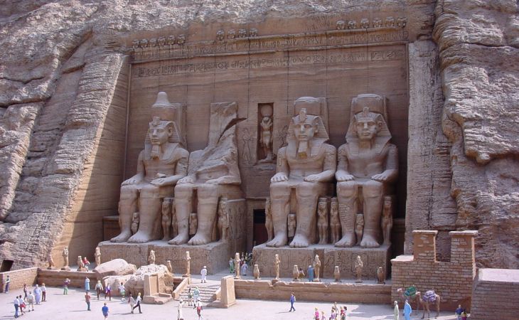 Древняя египетская гробница разрушена из-за падения крана