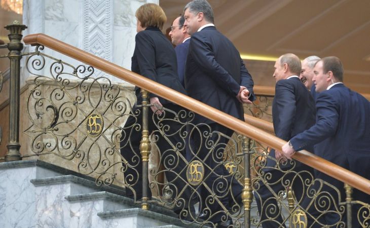 Переговоры в Минске по урегулированию ситуации на Украине идут двенадцатый час