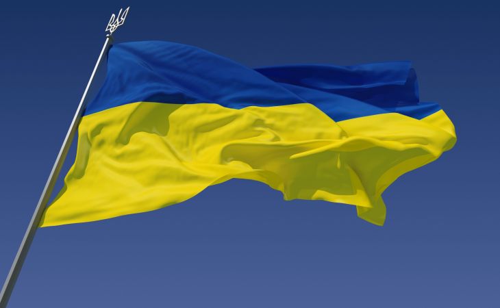 Депутат Украины нашел причины упадка страны в неправильном расположении цветов госфлага