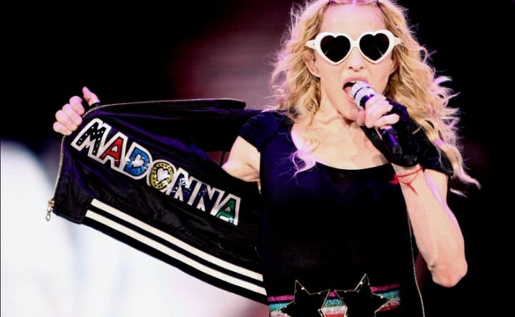 Песни Мадонны сняли с радиоэфира из-за ее возраста
