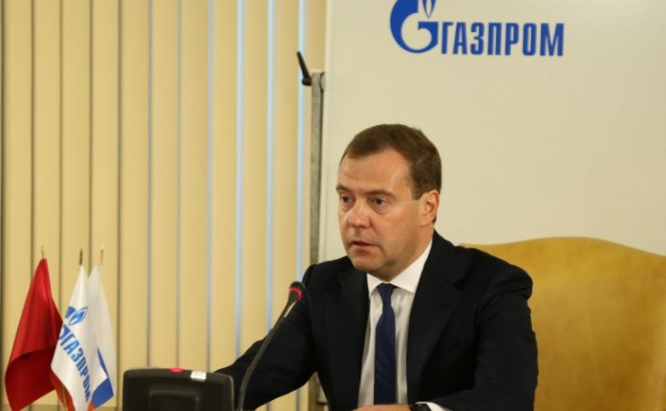 Медведев поручил "Газпрому" поставлять газ в Донбасс