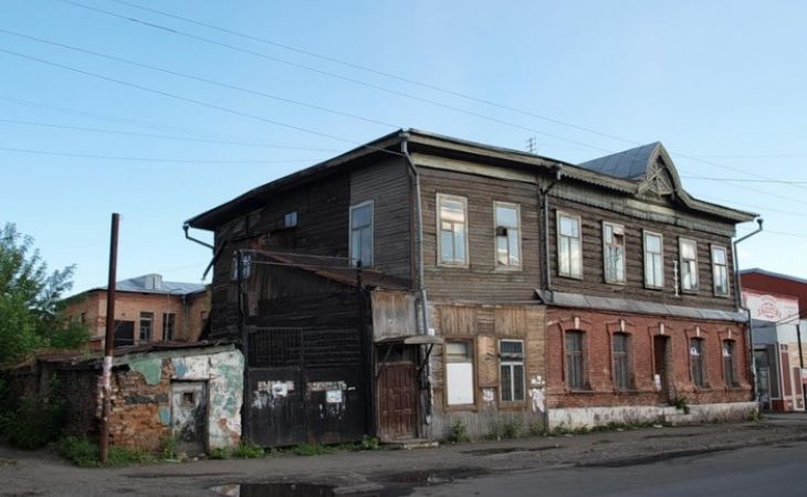 Власти Алтая вновь не смогли продать столетний особняк на Льва Толстого